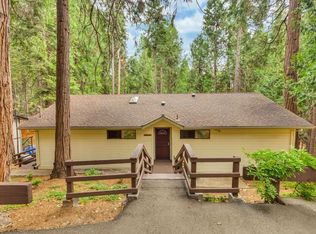 6816 Diamond Dr, Pollock Pines, CA 95726