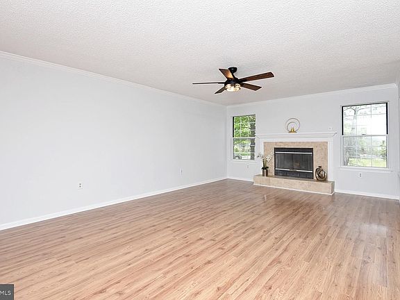 4th image of 802 Eagles Chase Dr