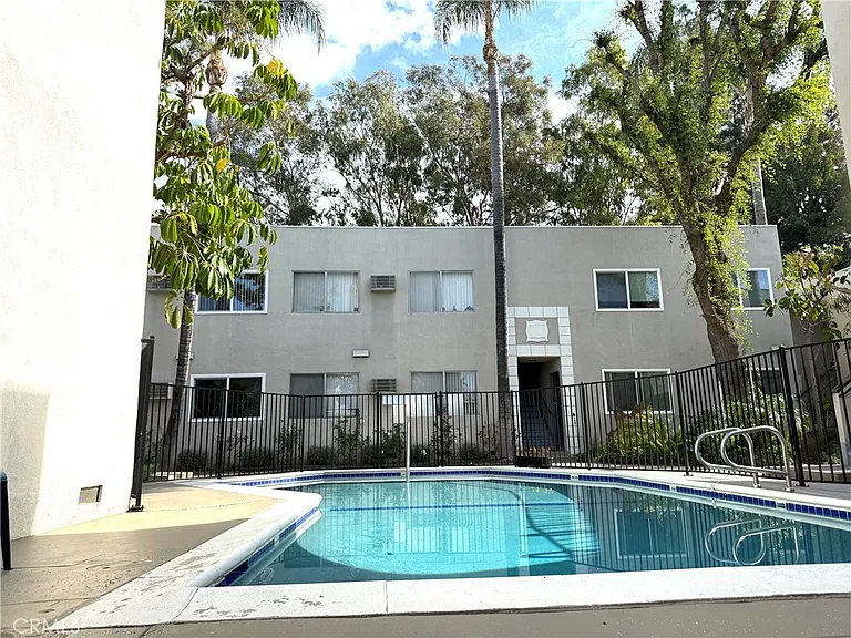 18657 Collins St #12A — Photo 16