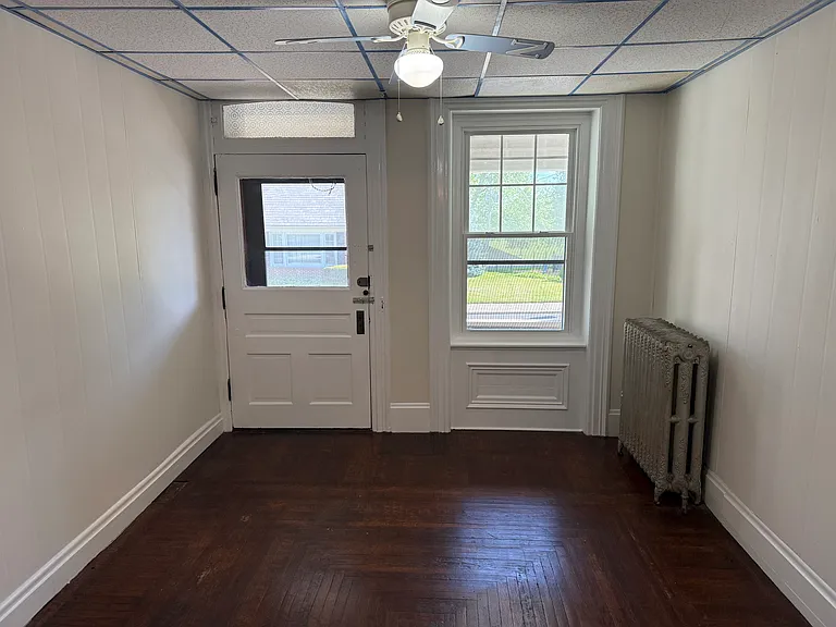 229 E Main St — Photo 7
