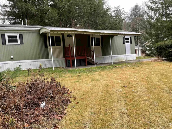 5 Matthew Road, Hooksett, NH 03106