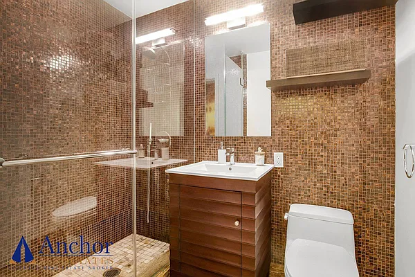 Rented by Anchor Associates | media 36