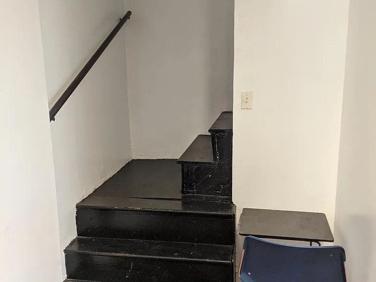 322 Saint Paul Ave — Photo 7