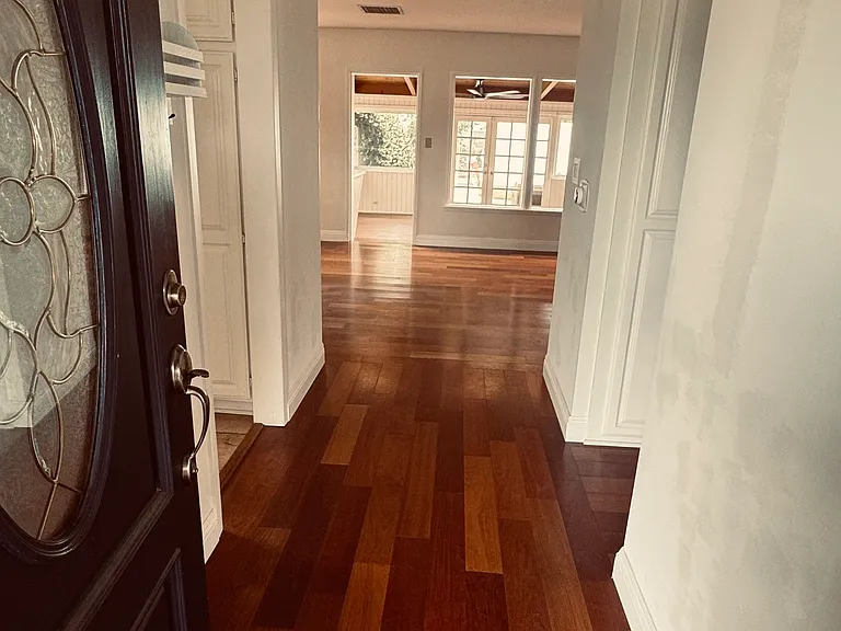 2820 N Buena Vista St — Photo 40