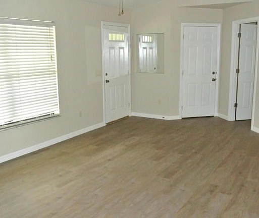 3rd image of 67 Pine Trace Crse