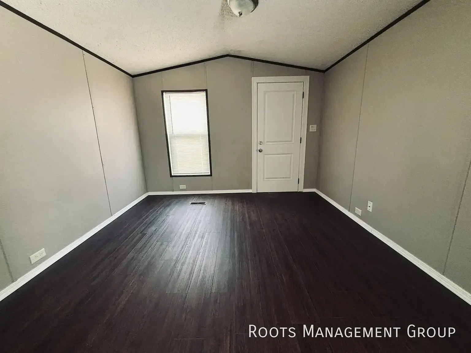 1 Bed 1 Bath Home Available for Lease at Carefree Valley - Apply Now! — Photo 3