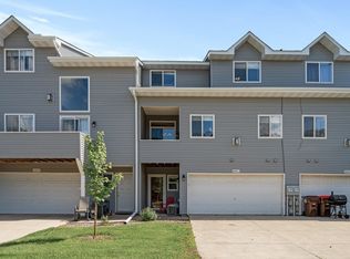 644 Woodduck Dr APT C, Woodbury, MN 55125