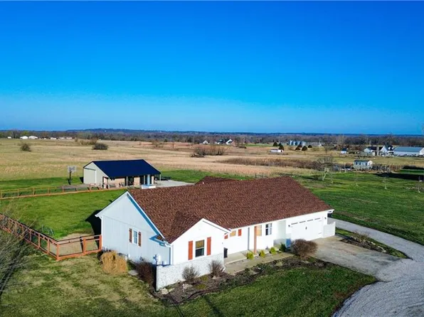 21730 Taylor Rd, Lacygne, KS 66040
