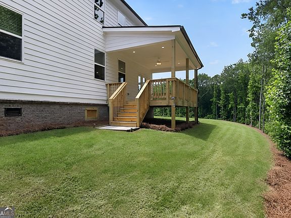 4th image of 2990 Willow Creek Dr