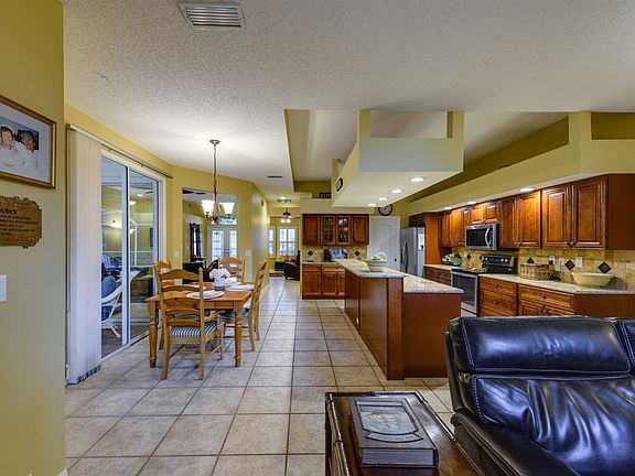 5th image of 8383 Shadow Pine Way