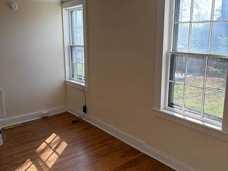 119 Williams St #Y — Photo 1