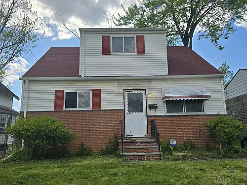 4436 E 158th St Photo 1