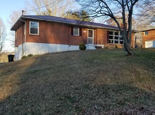 416 Sioux Rd, Bristol, VA 24201