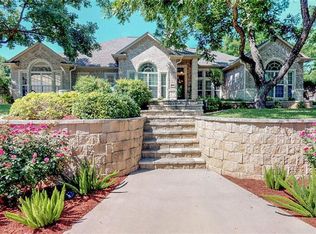 404 San Saba St, Meadowlakes, TX 78654