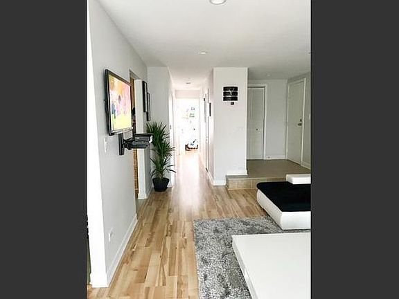 5th image of 890 Cross Creek Dr N APT Aa1