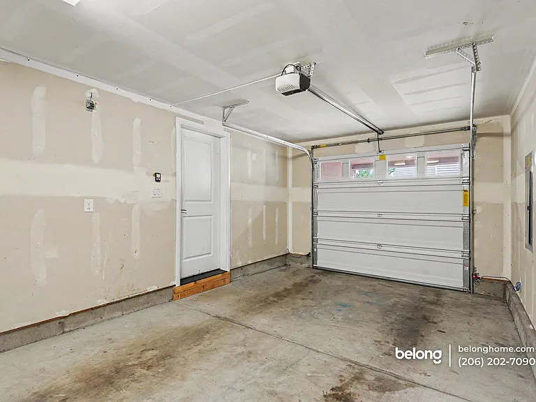 3204 SW Holly St — Photo 15