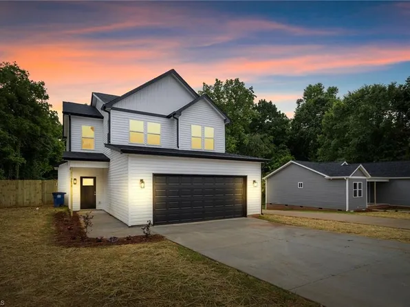 3630 Old Vineyard Rd, Winston Salem, NC 27104