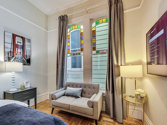 4th image of 753 Capp St #4