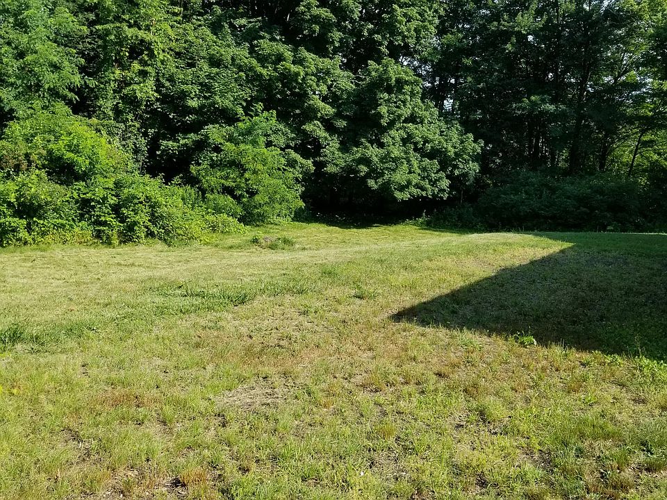 2nd image of 2116 Main St