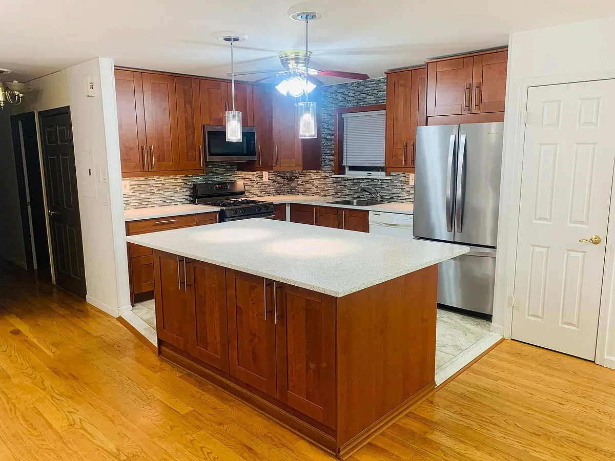 Building Photo - 2676 E 24th St #1A