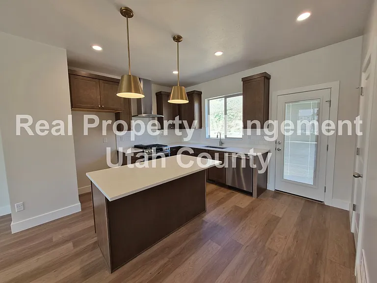 2172 E Fox Mdw — Photo 5