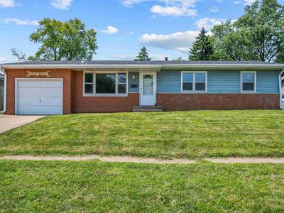 810 13th St, Silvis, IL, 61282