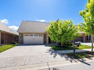 9328 Cross Meadows Cir, Louisville, KY 40291
