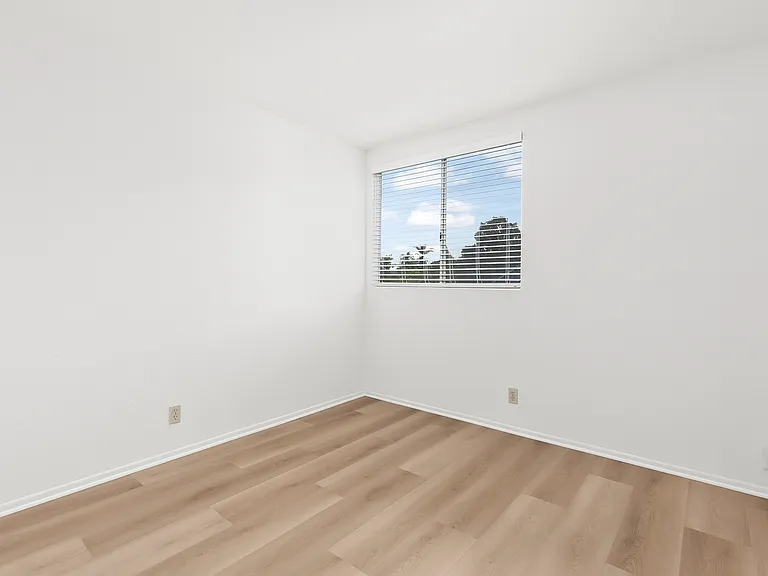 1719 Olamar Way — Photo 29