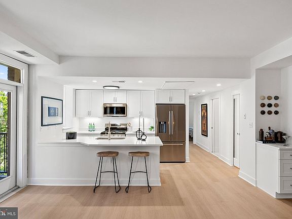 5th image of 1811 Wyoming Ave NW APT 21