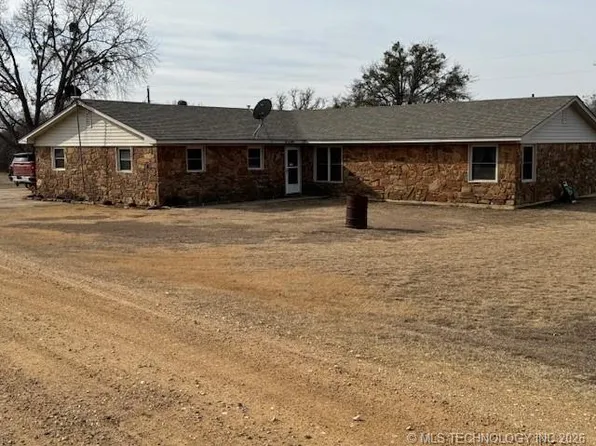 13547 Lowery Rd, Madill, OK 73446