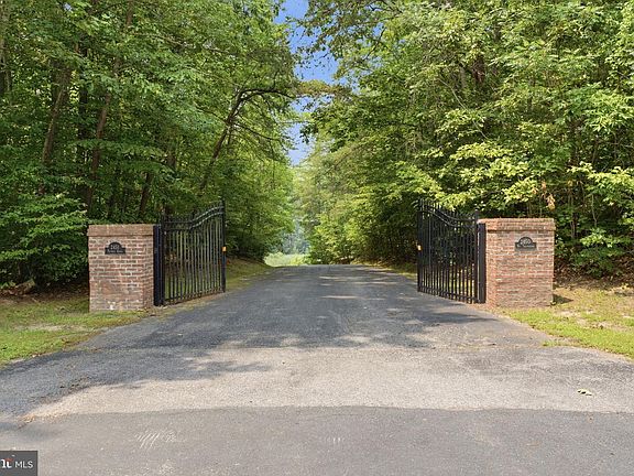 3rd image of 2450 Symphony Ln