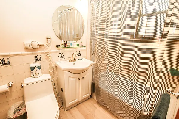 Sold by Remax City Square | media 46