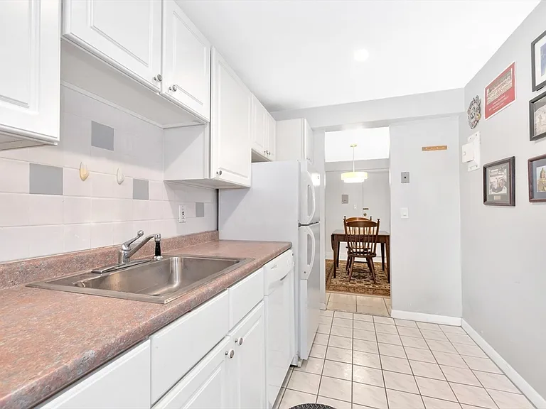 7 Colonial Village Dr #2 — Photo 10