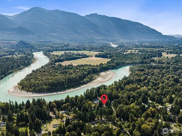 41666 Mountain View Lane, Concrete, WA 98237