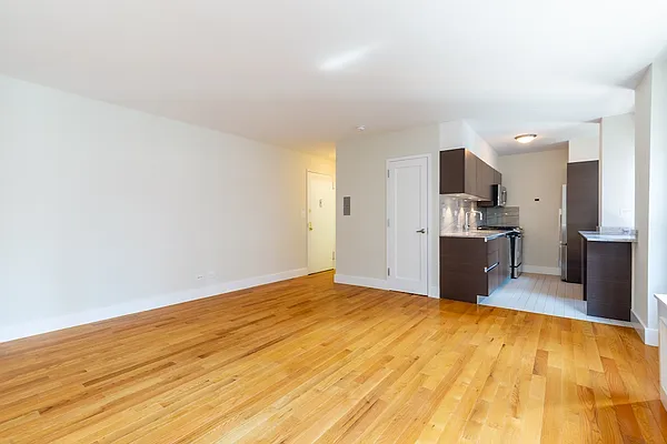 Rented by Stonehenge NYC LLC | media 4