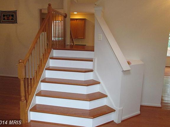 3rd image of 21785 Regents Park Cir