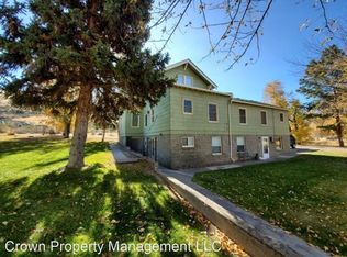 5889 W Van Giesen St APT 8, West Richland, WA 99353