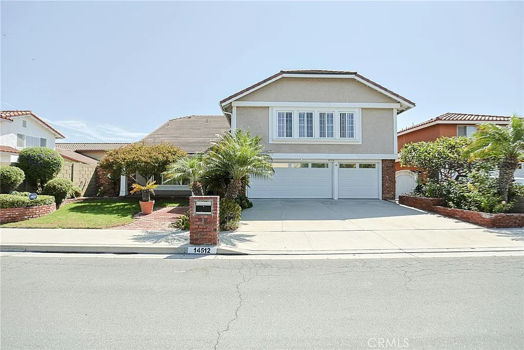 4 bed, 3.5 bath, 2800 sqft, $5,500 — Photo 1