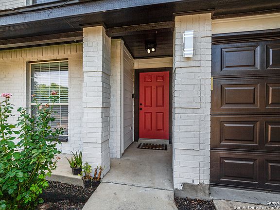 2nd image of 435 Dandelion Bend