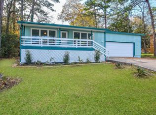 297 Harbor Dr, Onalaska, TX 77360