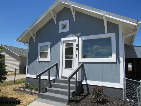 1001 E 7th St, Scottsbluff, NE 69361
