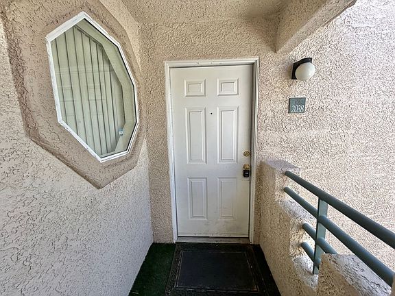 3rd image of 5415 W Harmon Ave Unit 2038