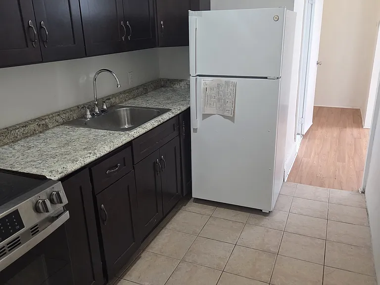 217-03 Jamaica Ave #2R — Photo 6