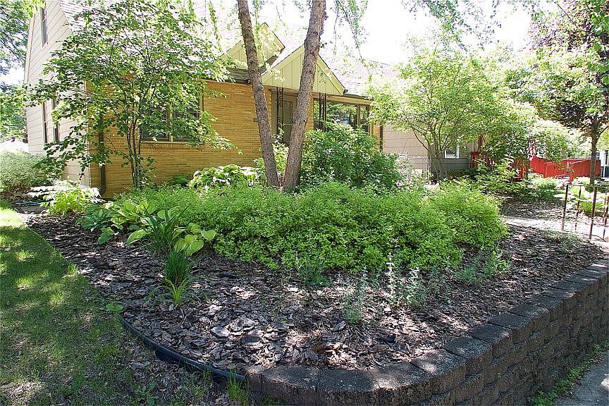 2nd image of 5146 Russell Ave N