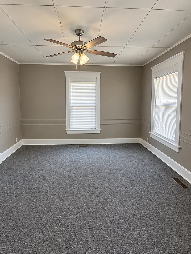Cozy 2 Bed, 1 Bath Home For Rent! — Photo 4