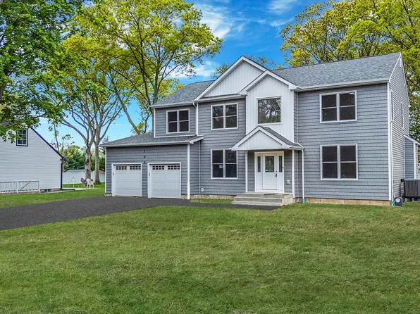 146 Walter Avenue, Hauppauge, NY 11788