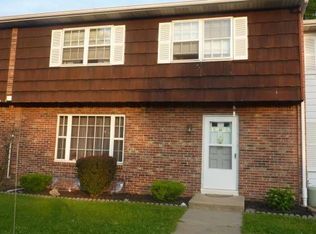 1928 Beech Ln, Bensalem, PA