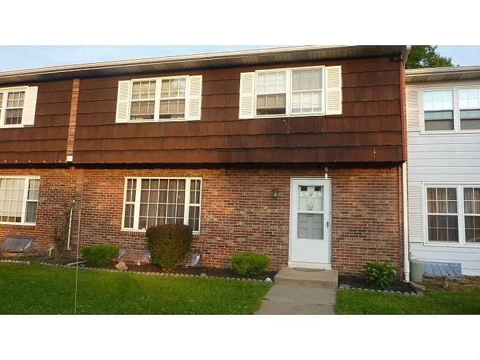 1928 Beech Ln photo 1