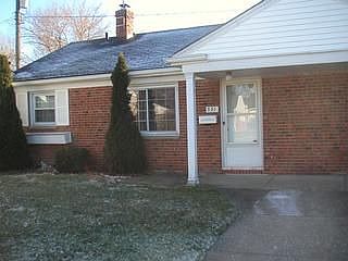 2nd image of 321 E 235th St #93