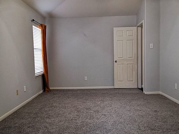 3rd image of 2118 Castle Gardens Ln #Castle2118